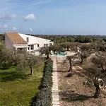 וילה Pizzuta נוטו